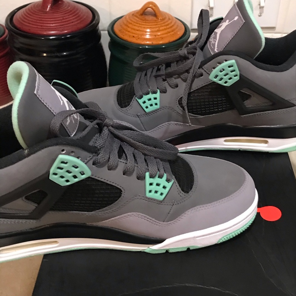 Retro Jordan 4 Glo sz 12/5 - Picture 6 of 10
